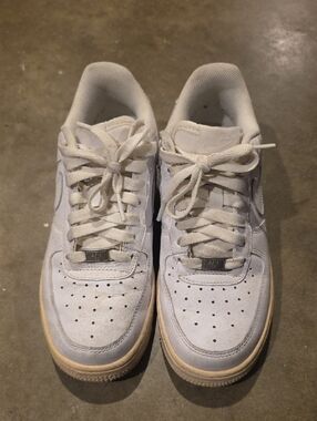 Nike Women's Air Force One Low US Size 6.5 USED